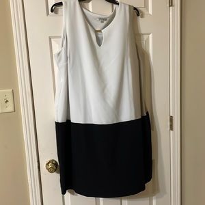 Tri-colored beauty!! This dress impresses!!